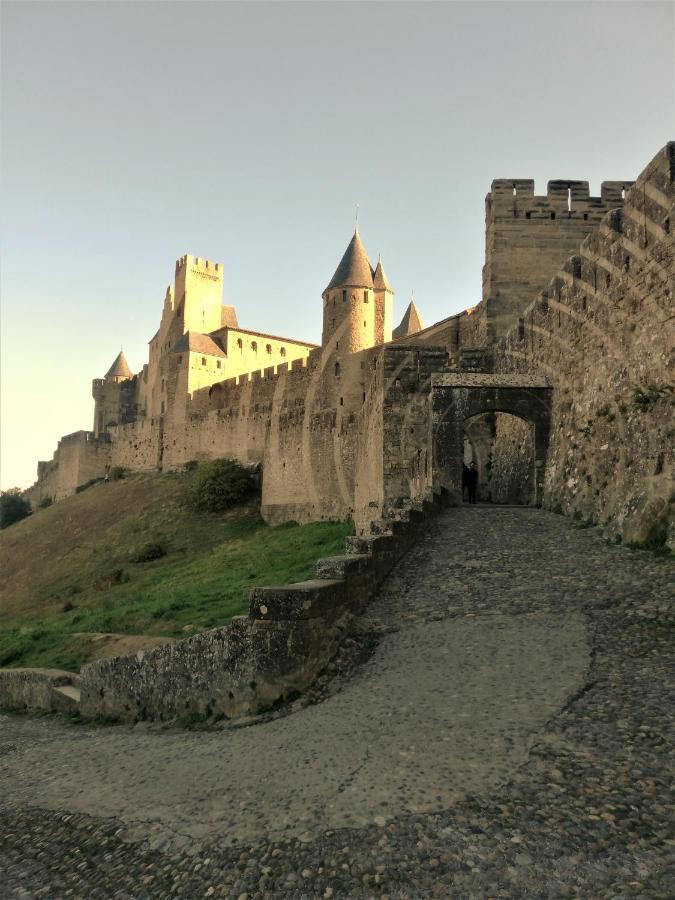Appartement Sous Les Remparts Carcassonne Exteriör bild